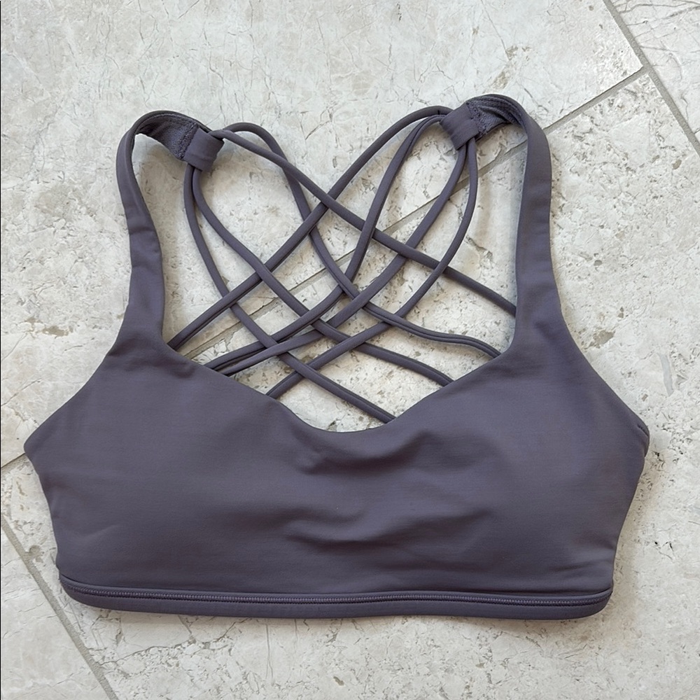 lululemon free to be wild bra size 4